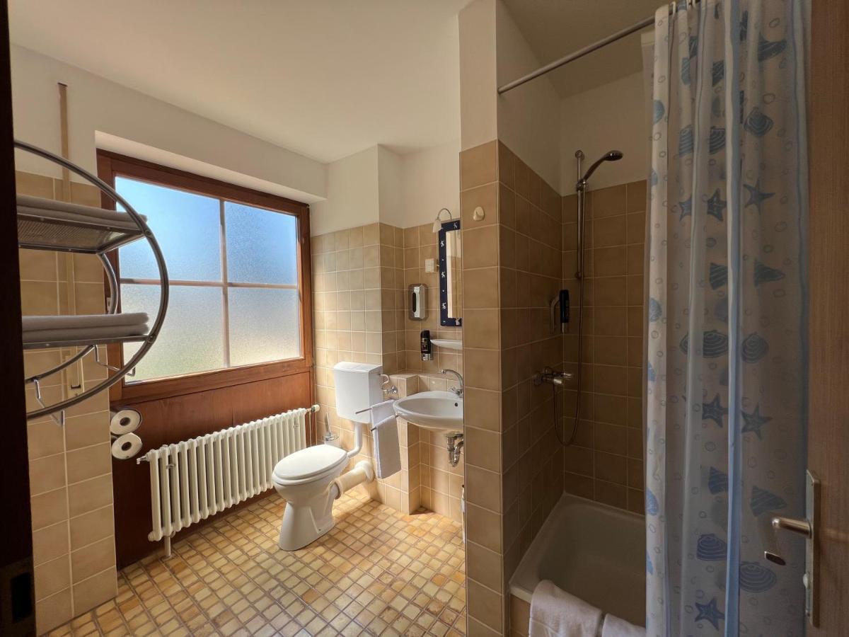 Donauwörth Hotel-Gasthof Deutschmeister מראה חיצוני תמונה