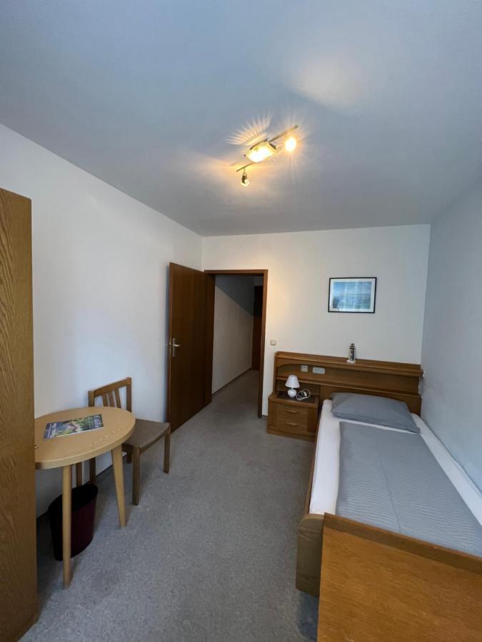 Donauwörth Hotel-Gasthof Deutschmeister מראה חיצוני תמונה