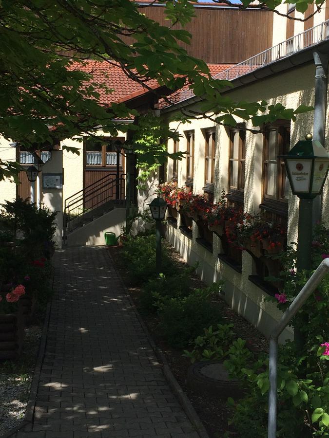 Donauwörth Hotel-Gasthof Deutschmeister מראה חיצוני תמונה